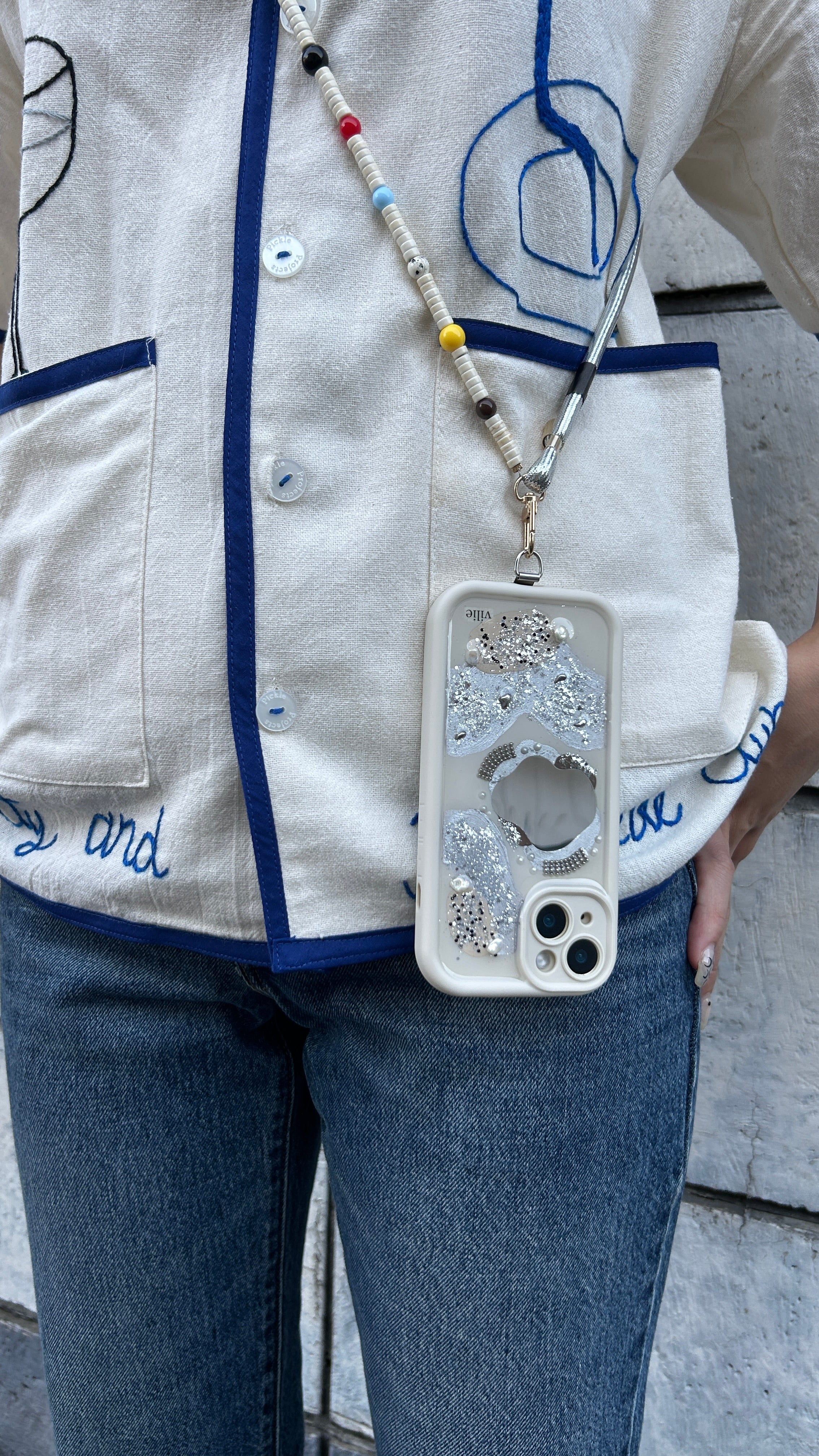 pop stone beads shoulder